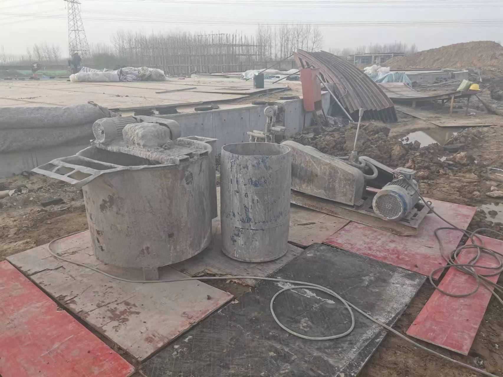 宏伟设备基础注浆